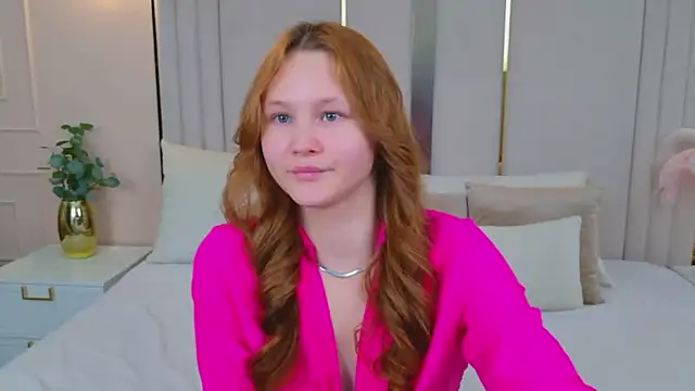 Snapshot of AmeliRoyse chatting on 12-18-25, 05:30 AmeliRoyse online show from 12-18-25, 05:30