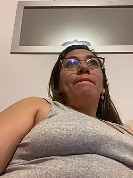 Luna-nevada online show from 03-08-26, 02:04