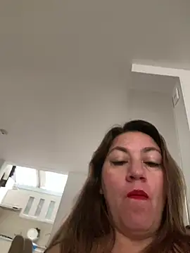 Snapshot of Luna-nevada chatting on 06-27-26, 02:34 Luna-nevada online show from 06-27-26, 02:34