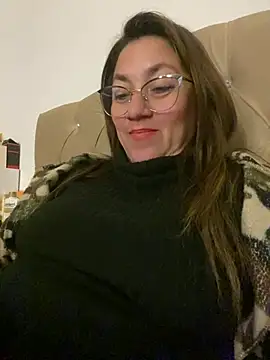 Snapshot of Luna-nevada chatting on 07-18-26, 04:38 Luna-nevada online show from 07-18-26, 04:38