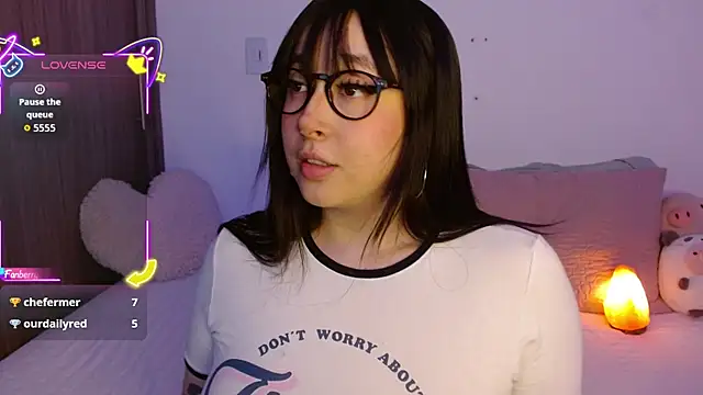 Oliviargf online show from 09-11-25, 12:22