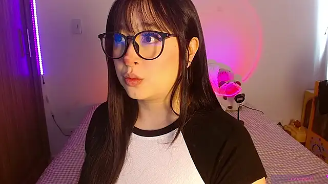 Oliviargf online show from 06-11-26, 01:20