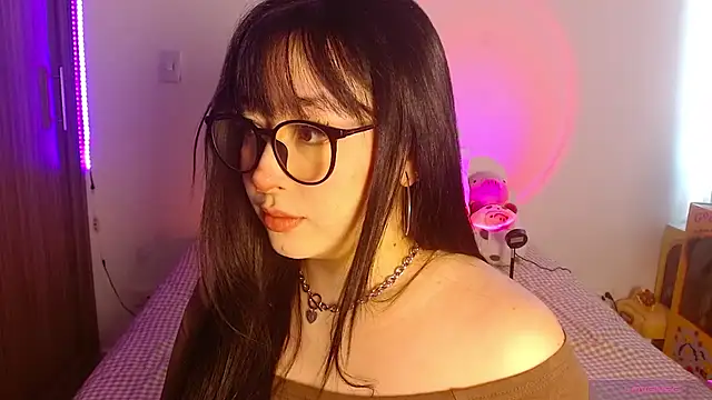 Oliviargf online show from 06-16-26, 01:14