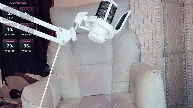 Cocobee online show from 11-07-25, 05:57