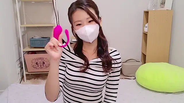 Snapshot of -COCOAtann- chatting on 10-02-25, 09:49 -COCOAtann- online show from 10-02-25, 09:49