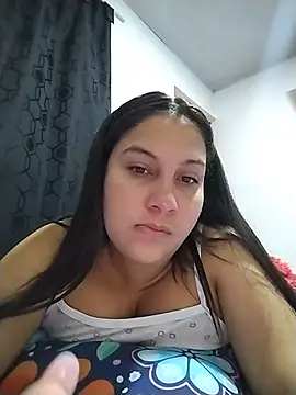 esmeralda jadees online show from 07-05-26, 02:35