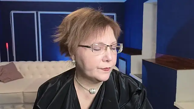 Snapshot of Kira_Kenet chatting on 03-10-25, 02:37 Kira Kenet online show from 03-10-25, 02:37