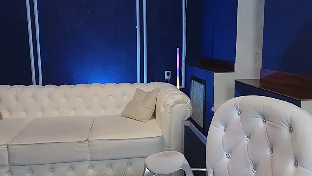 Snapshot of Kira_Kenet chatting on 03-10-25, 08:45 Kira Kenet online show from 03-10-25, 08:45