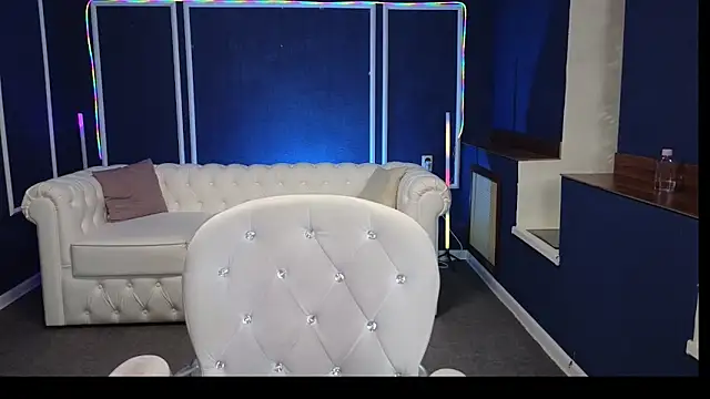 Snapshot of Kira_Kenet chatting on 03-17-25, 08:51 Kira Kenet online show from 03-17-25, 08:51