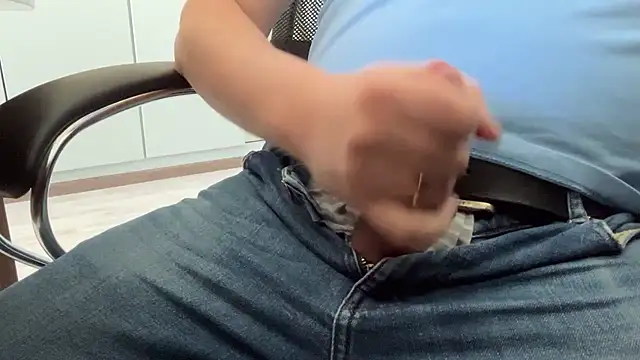 Artur17cmm online show from 03-18-25, 07:08