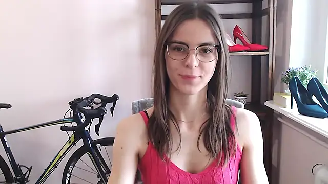 Snapshot of love_megi chatting on 02-15-26, 07:51 love megi online show from 02-15-26, 07:51