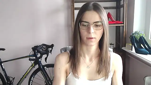 Snapshot of love_megi chatting on 02-16-26, 02:24 love megi online show from 02-16-26, 02:24