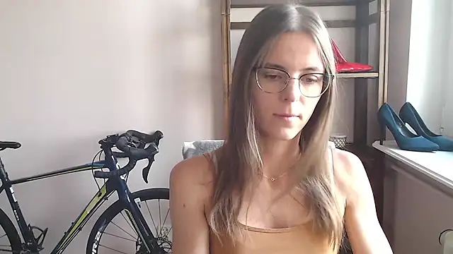 Snapshot of love_megi chatting on 03-28-26, 07:30 love megi online show from 03-28-26, 07:30