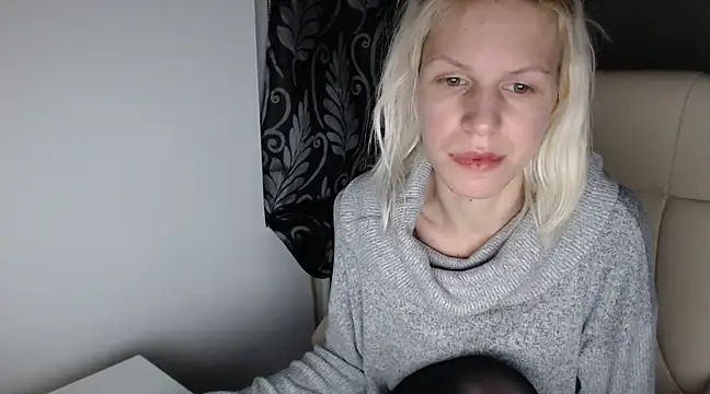 ElssaRush online show from 03-09-25, 12:21