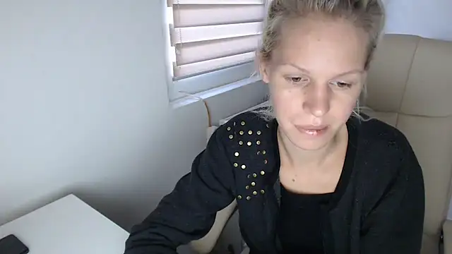 ElssaRush online show from 09-09-25, 05:18