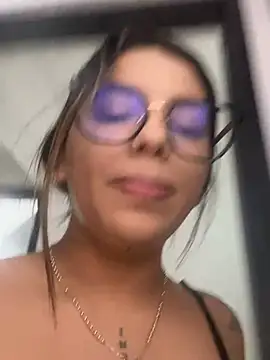 Snapshot of Ashley_dolll chatting on 06-20-26, 10:34 Ashley dolll online show from 06-20-26, 10:34