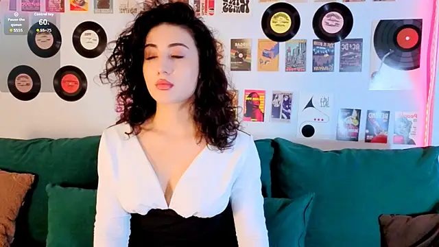 Maya Rogerss online show from 07-14-26, 02:45