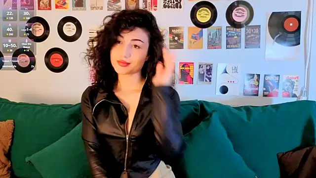 Maya Rogerss online show from 07-28-26, 03:21