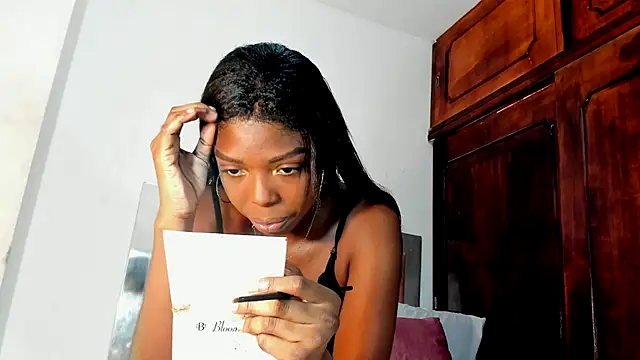 Coral w10 online show from 09-17-25, 01:24