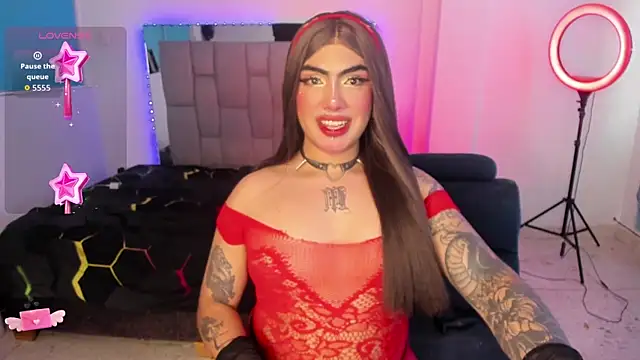 Snapshot of Sophie_whitexxx chatting on 06-23-26, 06:39 Sophie whitexxx online show from 06-23-26, 06:39