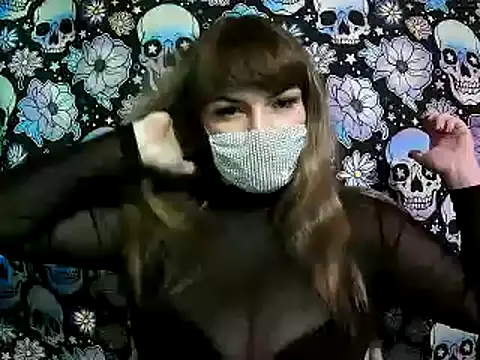 Snapshot of ZadirA_Fox chatting on 10-15-25, 04:29 ZadirA Fox online show from 10-15-25, 04:29