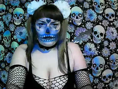 Snapshot of ZadirA_Fox chatting on 10-31-25, 10:00 ZadirA Fox online show from 10-31-25, 10:00