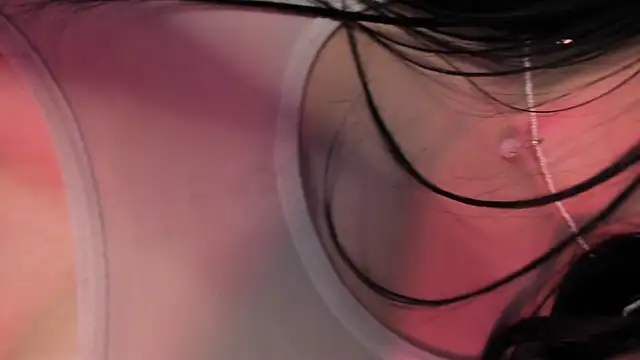 Snapshot of MagieeThomson chatting on 03-06-26, 12:56 MagieeThomson online show from 03-06-26, 12:56