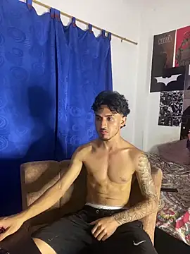 Snapshot of Zayn_kane chatting on 09-18-25, 03:52 Zayn kane online show from 09-18-25, 03:52