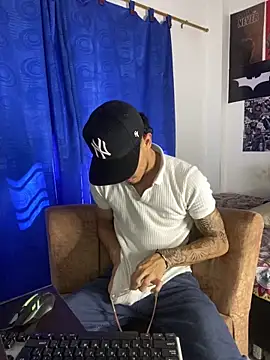 Snapshot of Zayn_kane chatting on 09-28-25, 07:19 Zayn kane online show from 09-28-25, 07:19