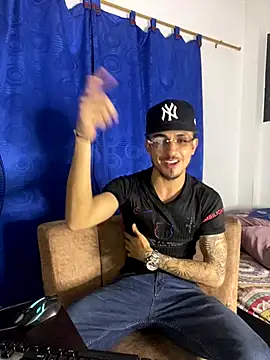 Snapshot of Zayn_kane chatting on 09-30-25, 12:59 Zayn kane online show from 09-30-25, 12:59