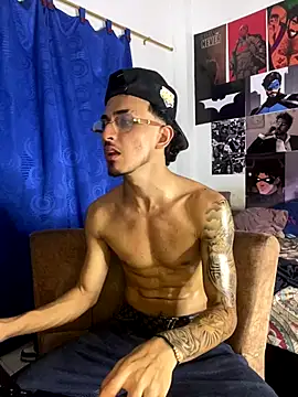 Snapshot of Zayn_kane chatting on 10-16-25, 02:12 Zayn kane online show from 10-16-25, 02:12