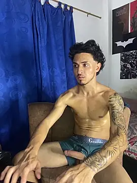 Snapshot of Zayn_kane chatting on 10-17-25, 12:14 Zayn kane online show from 10-17-25, 12:14