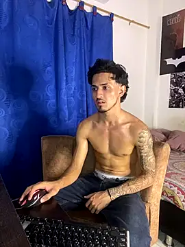 Snapshot of Zayn_kane chatting on 10-23-25, 03:17 Zayn kane online show from 10-23-25, 03:17