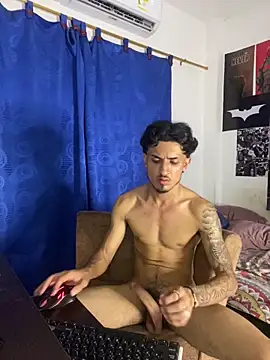 Snapshot of Zayn_kane chatting on 10-30-25, 01:40 Zayn kane online show from 10-30-25, 01:40