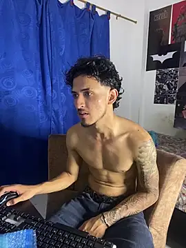 Snapshot of Zayn_kane chatting on 11-13-25, 03:27 Zayn kane online show from 11-13-25, 03:27