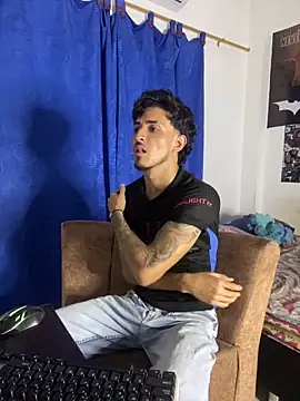 Snapshot of Zayn_kane chatting on 11-16-25, 12:27 Zayn kane online show from 11-16-25, 12:27