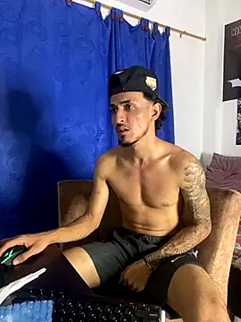 Snapshot of Zayn_kane chatting on 11-25-25, 02:22 Zayn kane online show from 11-25-25, 02:22