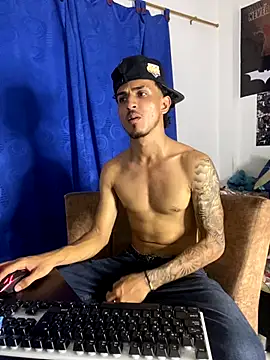 Snapshot of Zayn_kane chatting on 11-28-25, 10:23 Zayn kane online show from 11-28-25, 10:23