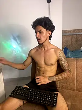 Snapshot of Zayn_kane chatting on 11-30-25, 05:28 Zayn kane online show from 11-30-25, 05:28