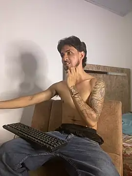 Snapshot of Zayn_kane chatting on 06-02-26, 01:18 Zayn kane online show from 06-02-26, 01:18