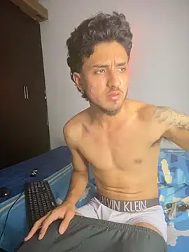 Snapshot of Zayn_kane chatting on 07-02-26, 07:09 Zayn kane online show from 07-02-26, 07:09