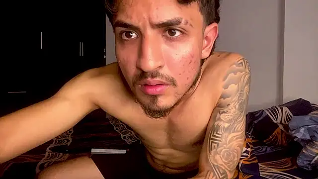 Snapshot of Zayn_kane chatting on 07-20-26, 09:06 Zayn kane online show from 07-20-26, 09:06