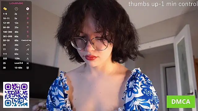JodyHeap online show from 06-11-26, 05:49
