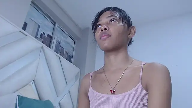 willow smitt online show from 04-21-26, 12:55