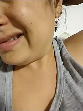 Seet Hanna online show from 10-31-25, 04:13