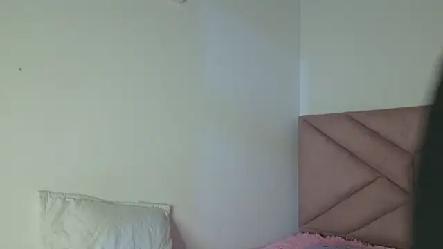 Snapshot of eva_sin18 chatting on 05-08-26, 11:54 eva sin18 online show from 05-08-26, 11:54