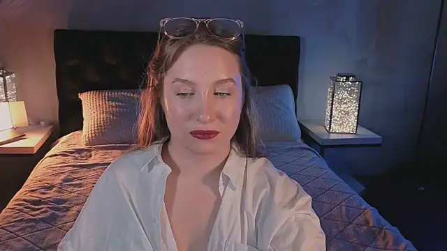 saint trisha online show from 04-25-26, 08:39