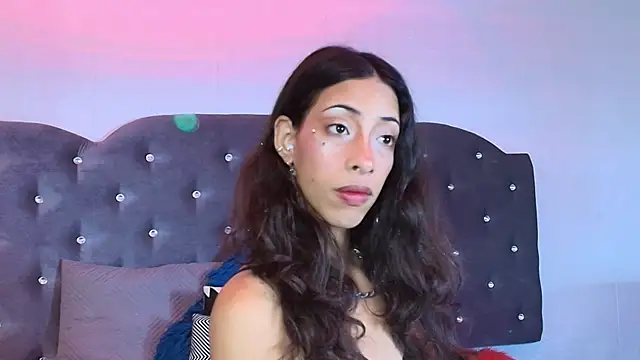 Snapshot of Lia_Valmont chatting on 02-05-26, 12:54 Lia Valmont online show from 02-05-26, 12:54