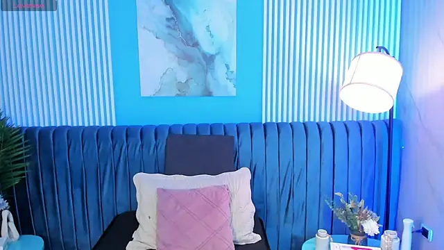 Snapshot of roxy_hell chatting on 11-01-25, 12:07 roxy hell online show from 11-01-25, 12:07