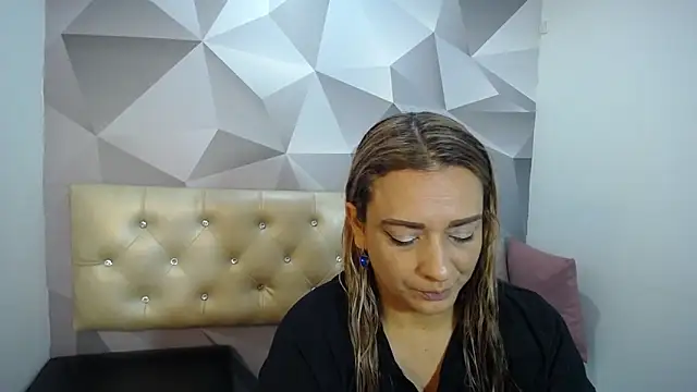 Milf-Prettyboobs online show from 12-14-25, 10:42